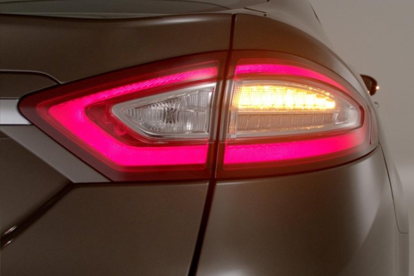 Uyarı Aydınlatma ve Sinyal Lambalarının Kontrolü